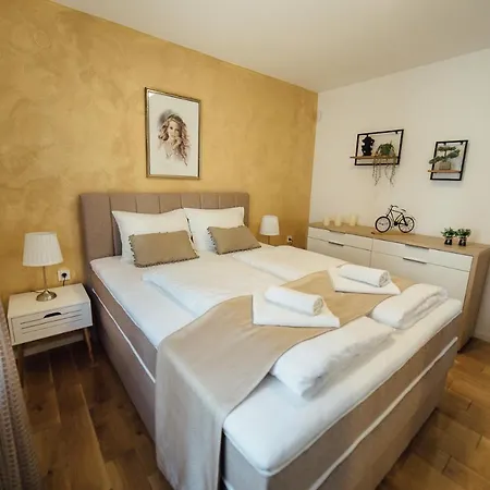 Apartment Eveline *