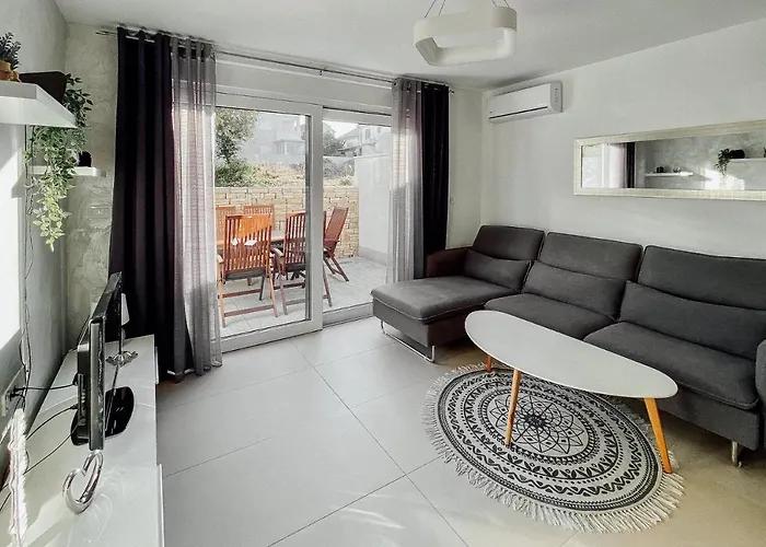 Eveline Петрчане