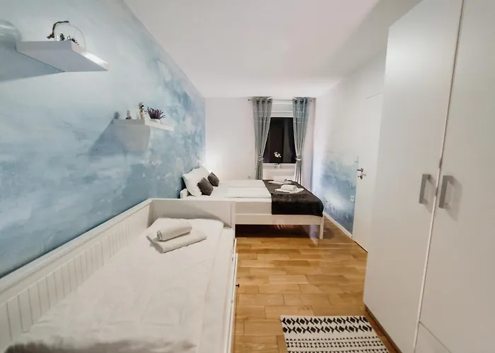 Eveline Петрчане