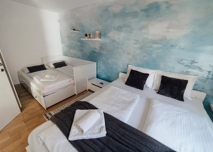 Eveline Апартаменты *