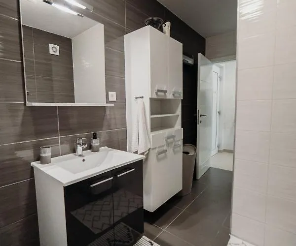 Eveline Апартаменты *